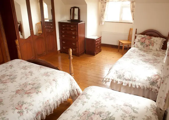 לינה וארוחת בוקר Atlantic View 3*